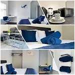 Whitmore House By Rmr Accommodations - Newly Refurbed - Modern - Parking - Central